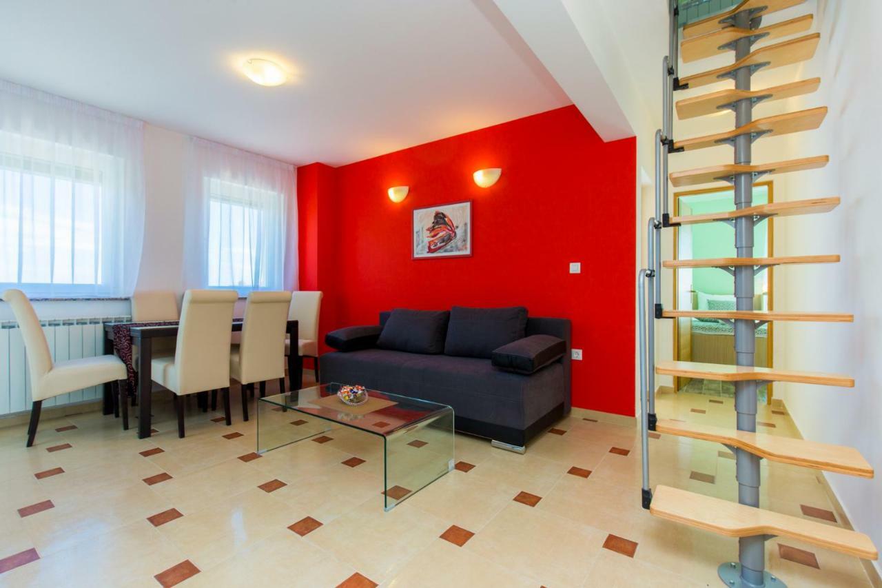 Luxury Apartments Kostrena With Pool Bagian luar foto