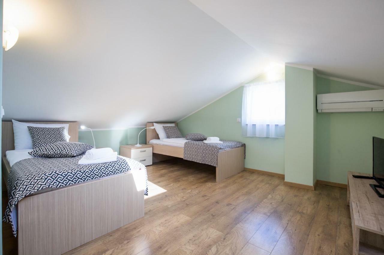 Luxury Apartments Kostrena With Pool Bagian luar foto