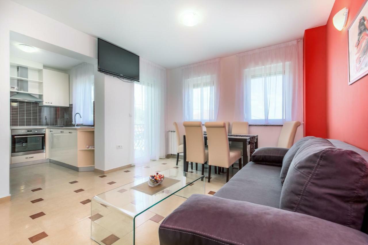 Luxury Apartments Kostrena With Pool Bagian luar foto
