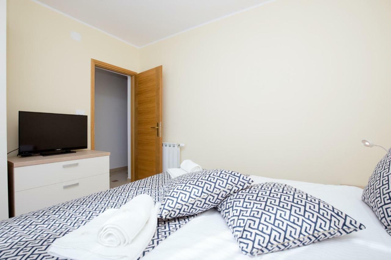 Luxury Apartments Kostrena With Pool Bagian luar foto