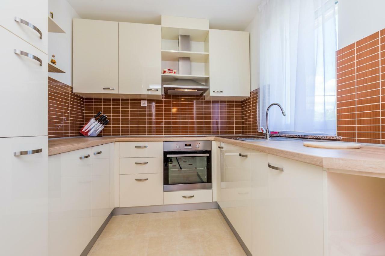 Luxury Apartments Kostrena With Pool Bagian luar foto