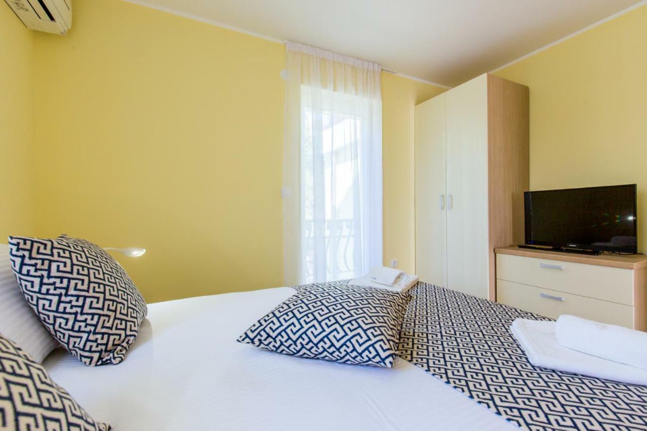 Luxury Apartments Kostrena With Pool Bagian luar foto