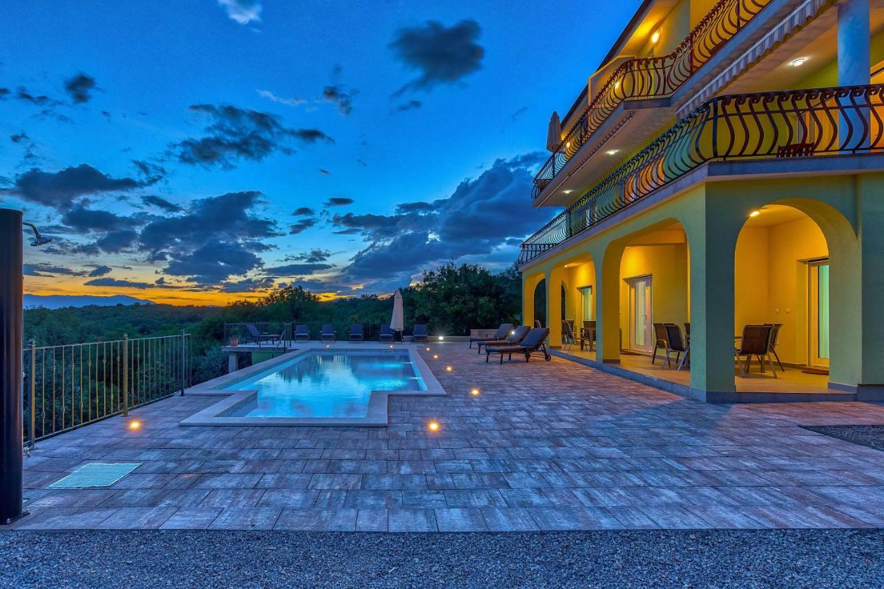 Luxury Apartments Kostrena With Pool Bagian luar foto