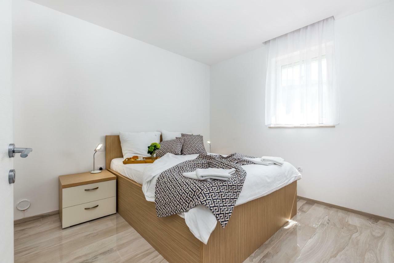 Luxury Apartments Kostrena With Pool Bagian luar foto