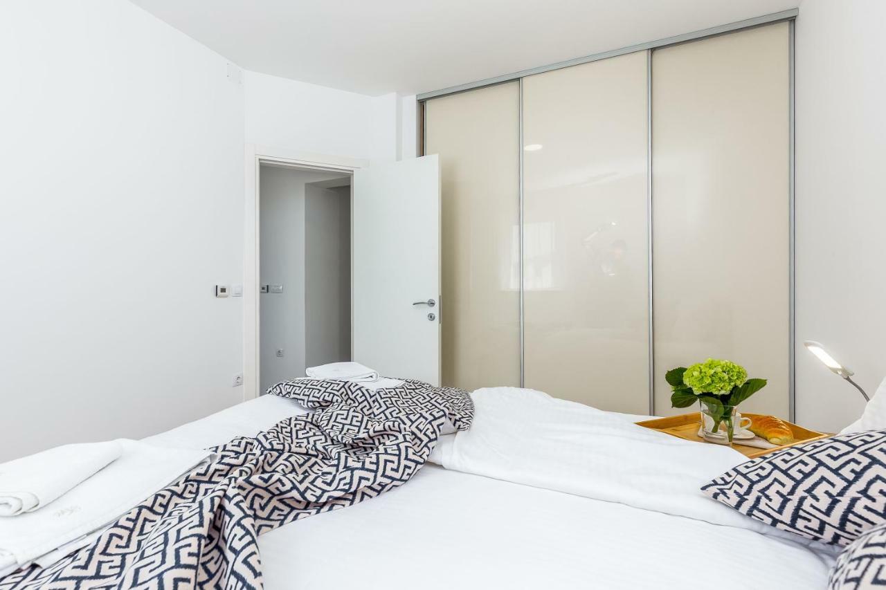 Luxury Apartments Kostrena With Pool Bagian luar foto