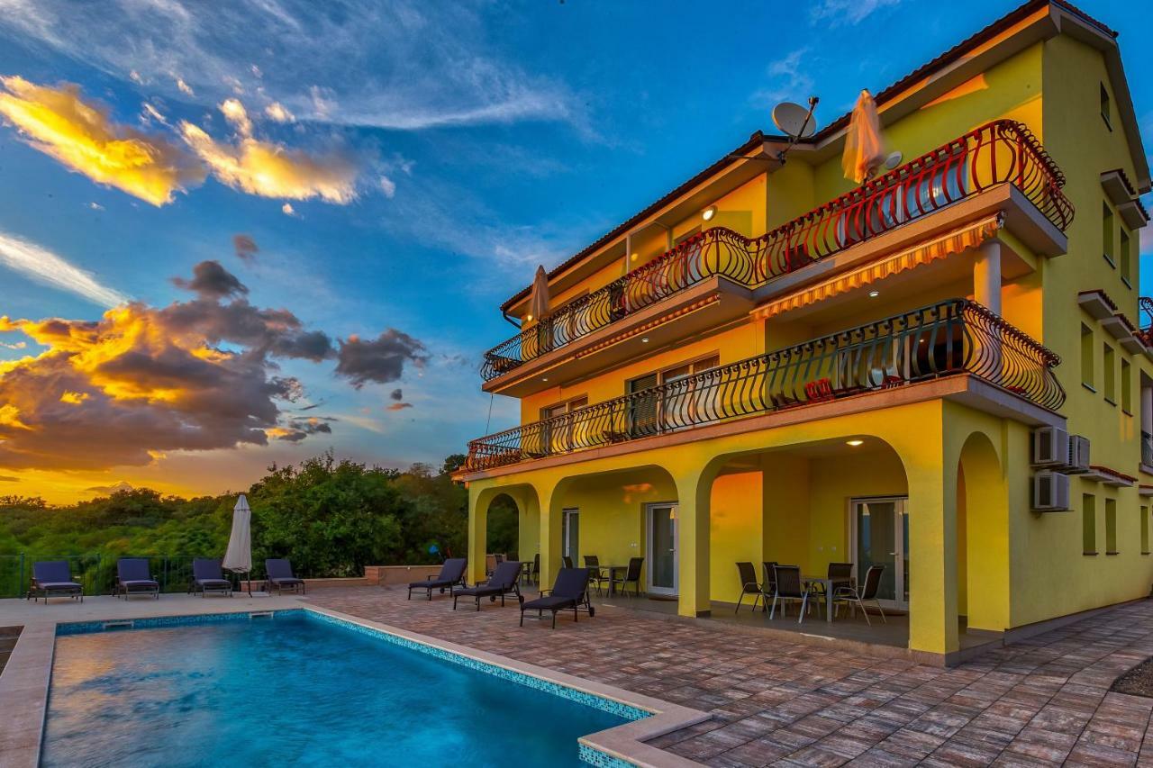Luxury Apartments Kostrena With Pool Bagian luar foto