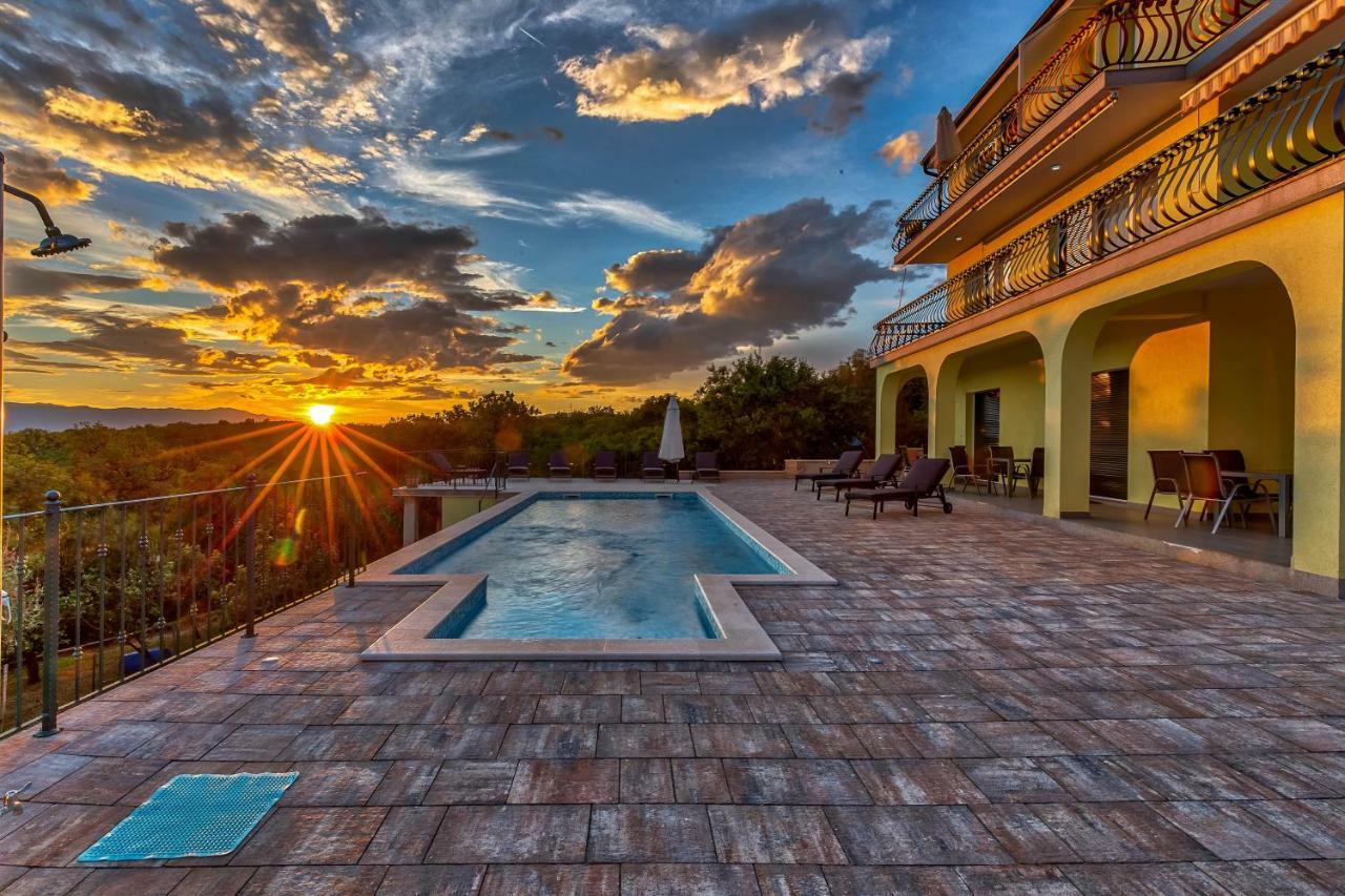 Luxury Apartments Kostrena With Pool Bagian luar foto