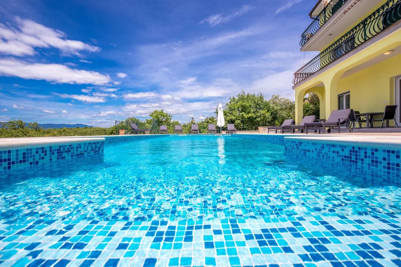 Luxury Apartments Kostrena With Pool Bagian luar foto